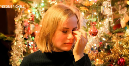 How Christmas Lights Affect Your Eyes